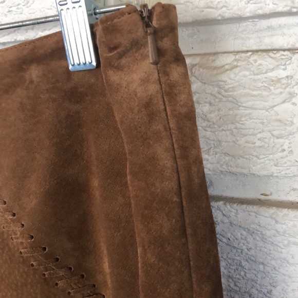 COPY - Wilson Leather Suit (blazer/pencil skirt) - Picture 3 of 15